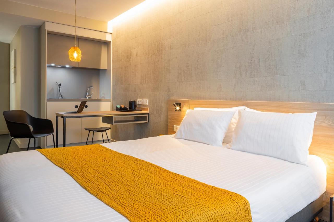 Aparthotel 37 Lodge Courbevoie Paris La Defense Exterior photo